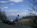 女性陣は車で。